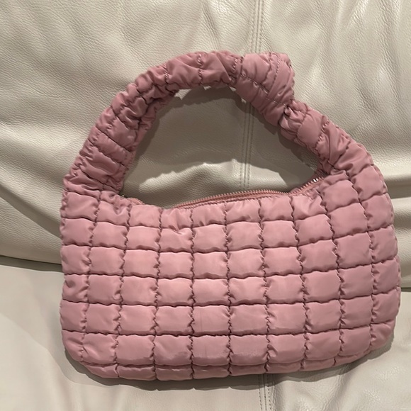 Urban Expressions Pink Quilted Hobo Bag - Picture 3 of 3